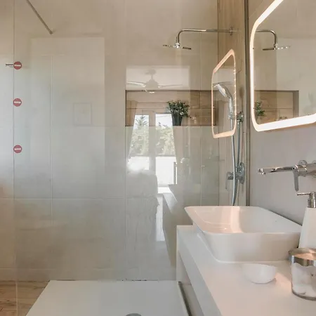 Vila Ai Helis Summer House By Vintage Travel *