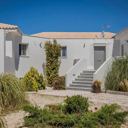 Ai Helis Summer House By Vintage Travel Vila *