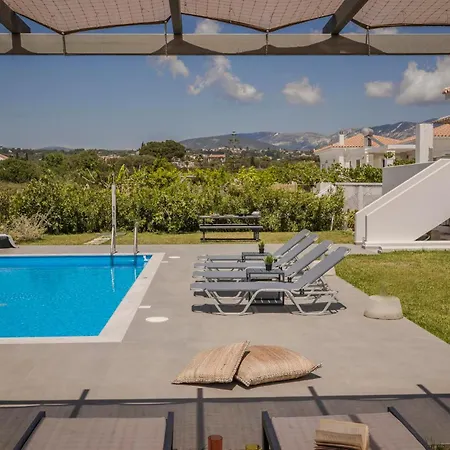 Ai Helis Summer House By Vintage Travel Vila